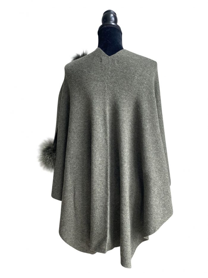 Wool Cape With Fox gray