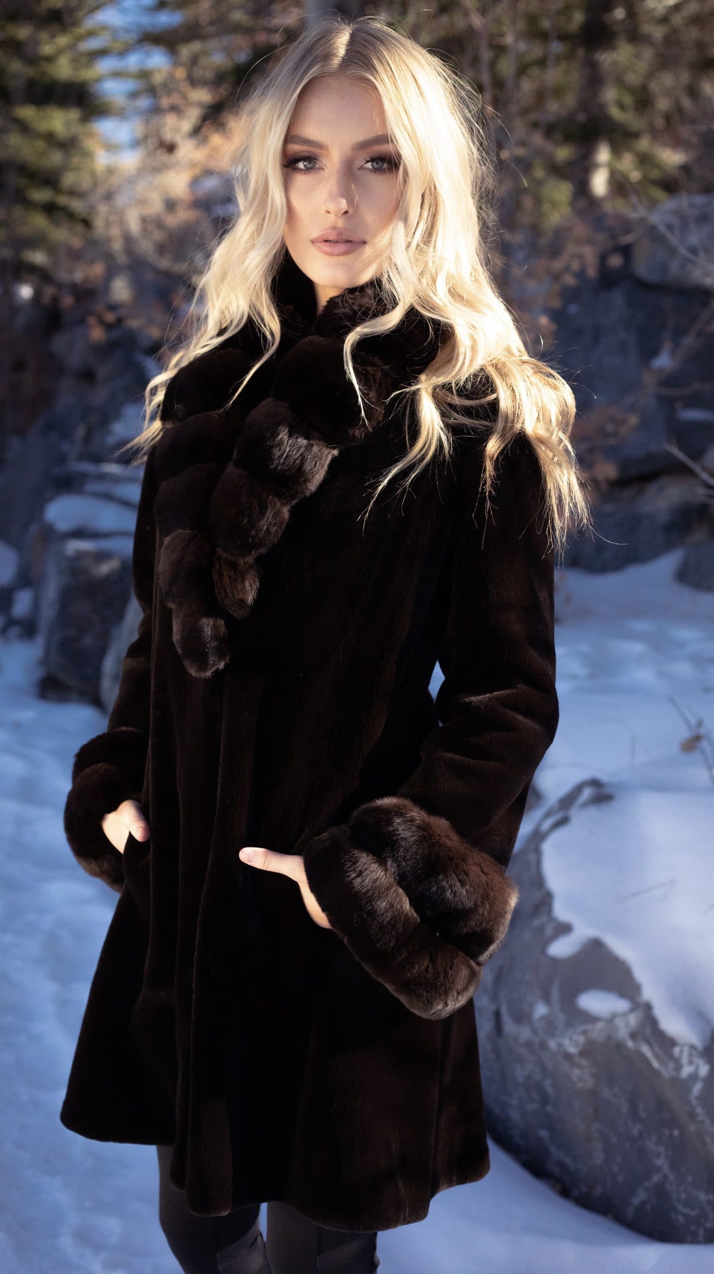 Sheared Sapphire Mink Fur coat with chinchilla collar