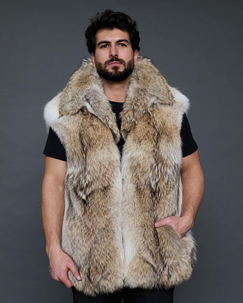 The Henry natural coyote vest - front